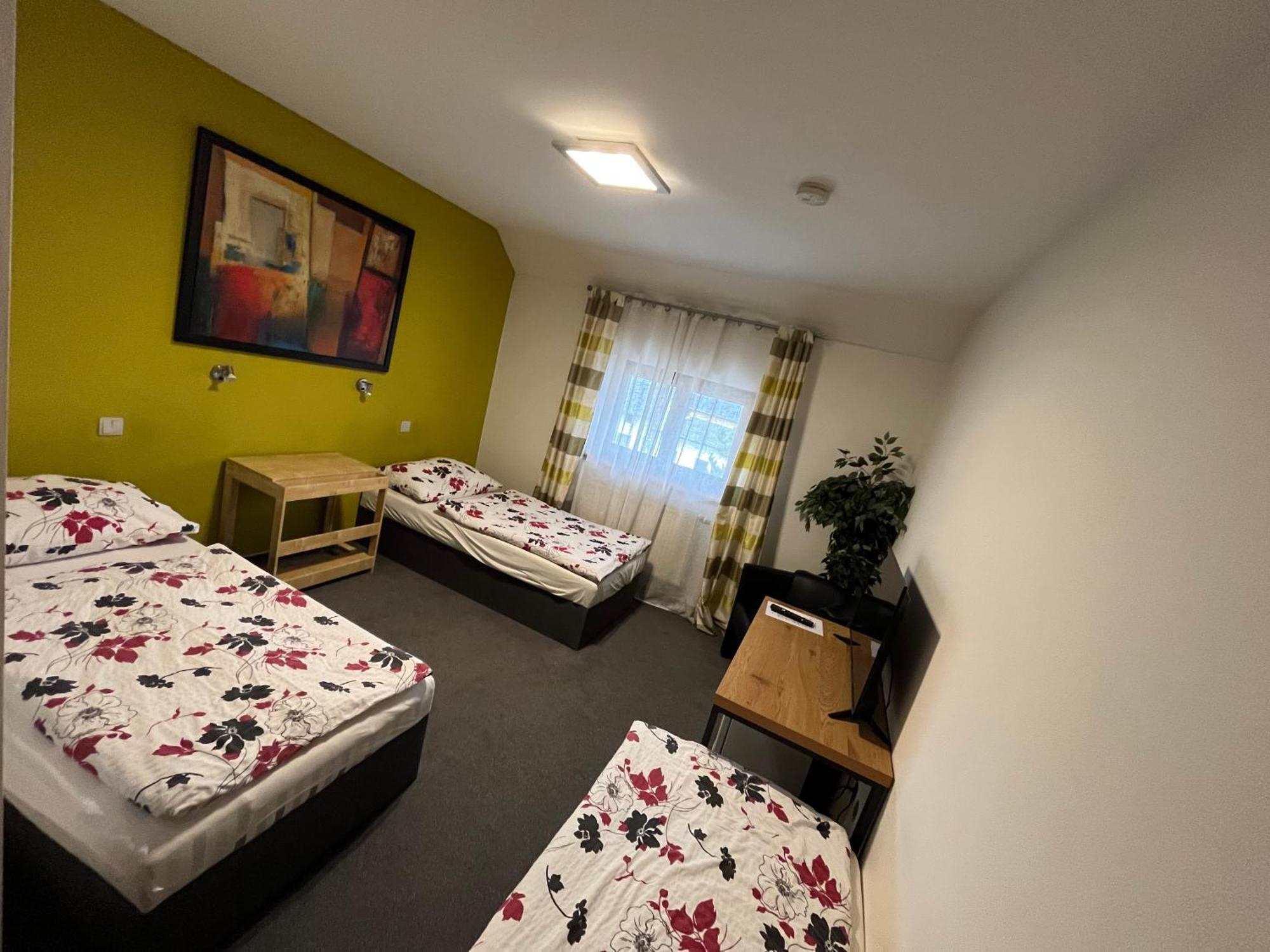Hotel Algar Opava Bagian luar foto