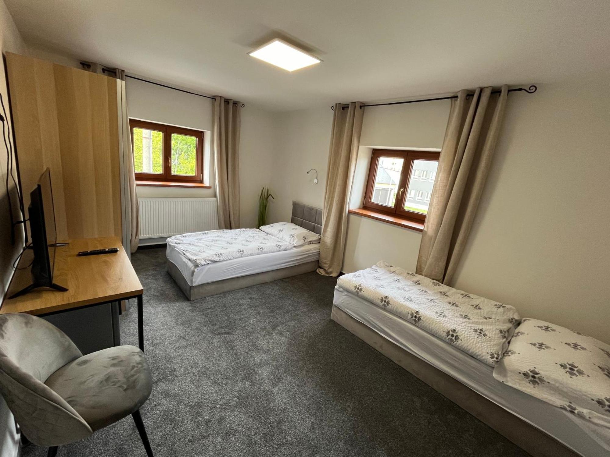 Hotel Algar Opava Bagian luar foto